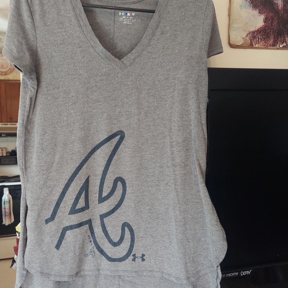 Under Armour Atlanta Braves Shirt